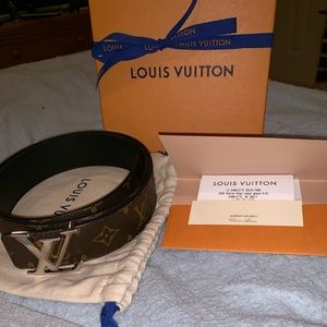 Louis Vuitton initiales 40mm reversible monogram